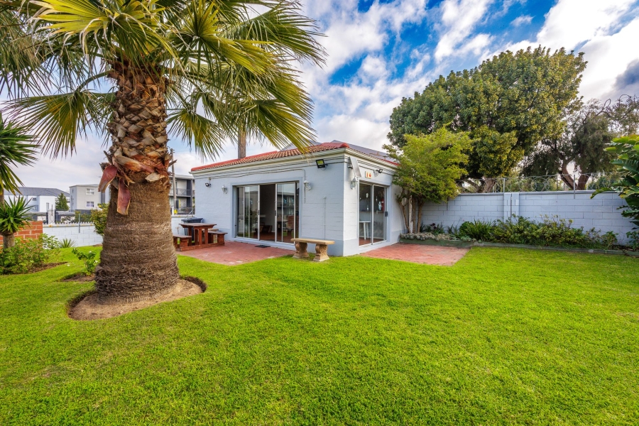 2 Bedroom Property for Sale in Vredekloof Western Cape